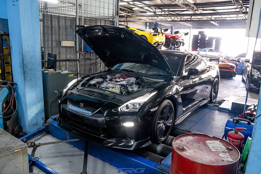Custom ECU tuning equipment